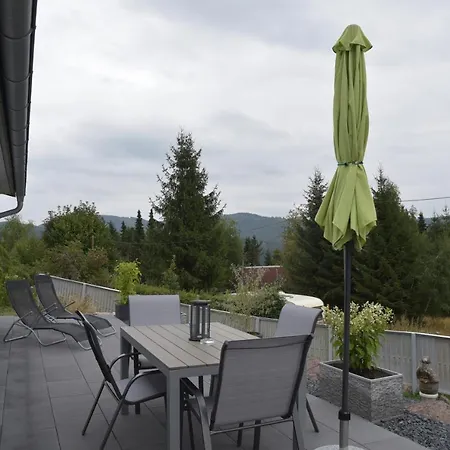 Am Fusse Des Rennsteig/ Haus Anna Сasa de vacaciones Suhl